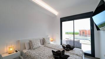 3 chambres, fer et planche Ă repasser, Wi-Fi, draps fournis