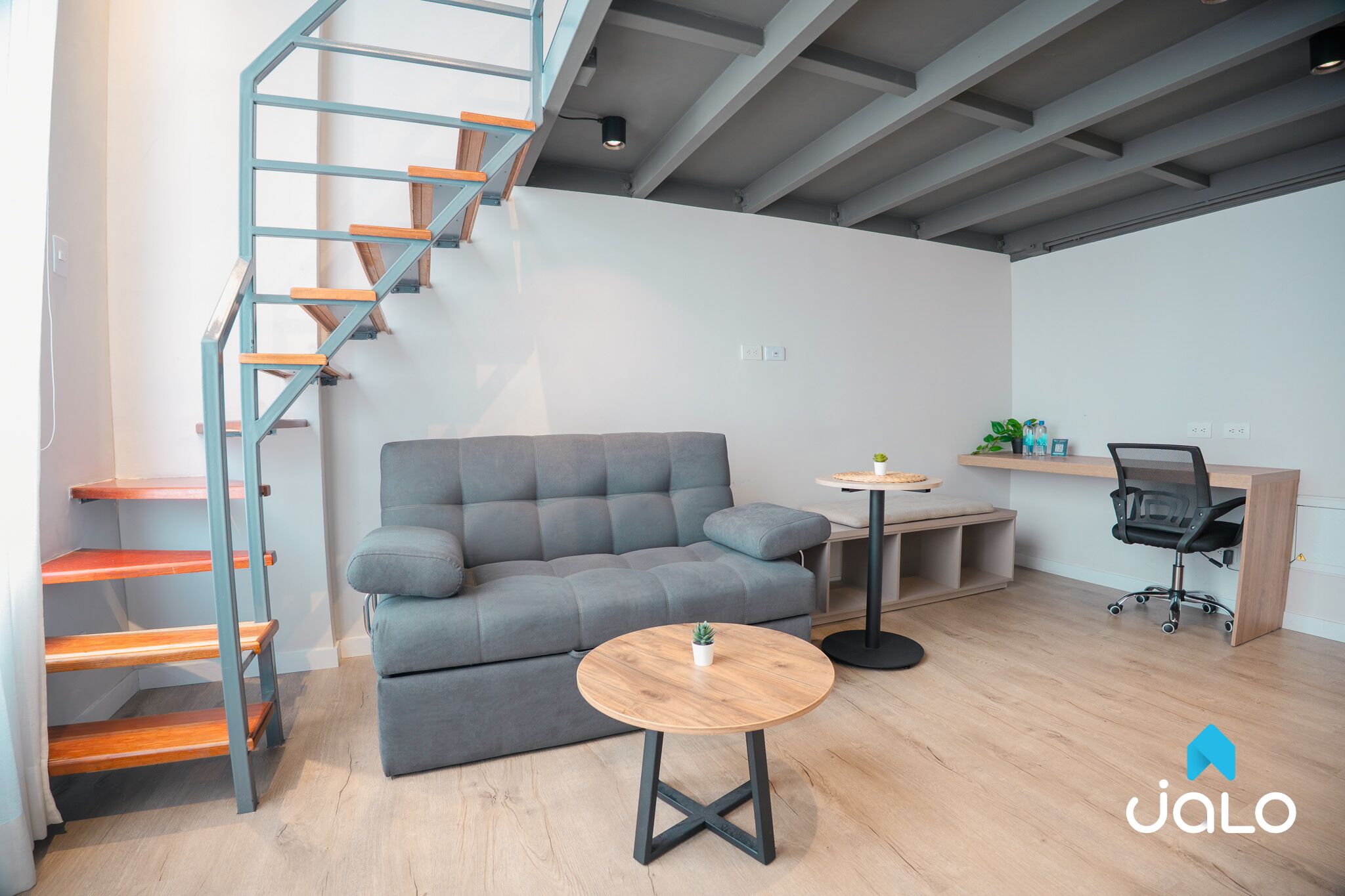 Duplex, 1 King Bed with Sofa bed | Living area