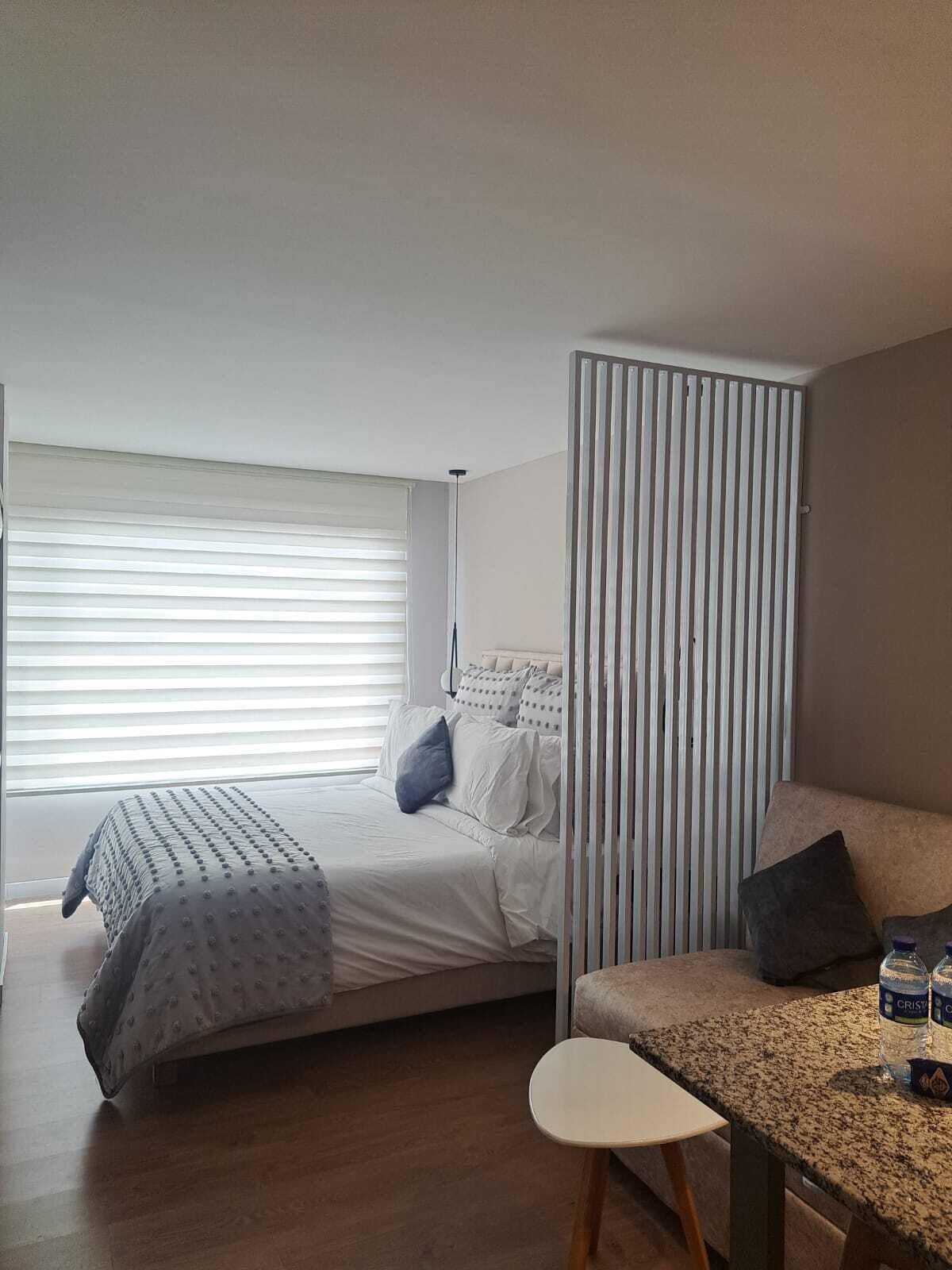 Coffres-forts dans les chambres, fer et planche à repasser