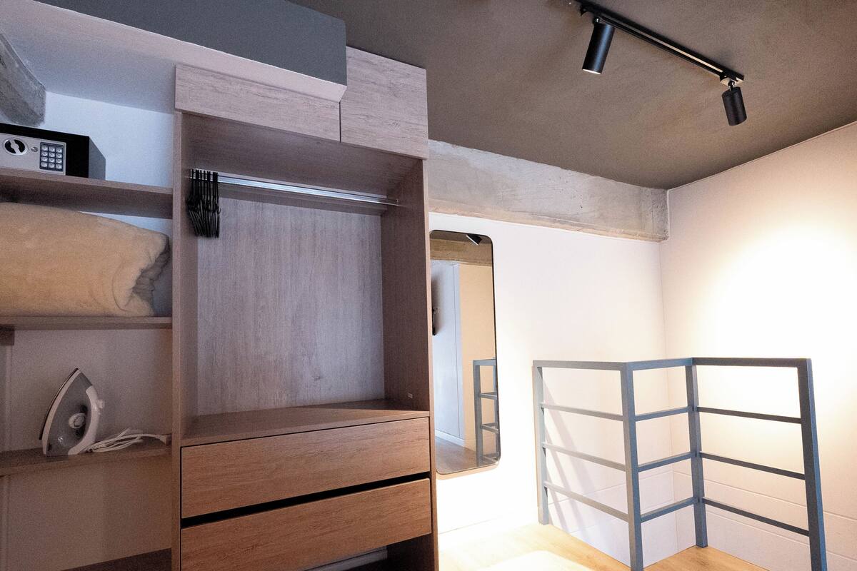 Duplex, 1 Queen Bed with Sofa bed | In-room safe, iron/ironing board, free WiFi