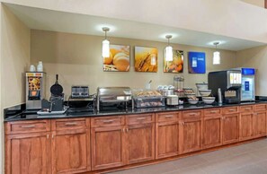 Dining - 2 Units | Family-Friendly Stay Near LSU, Zoo & Mall of Louisiana with Breakfast (Baton Rouge)
