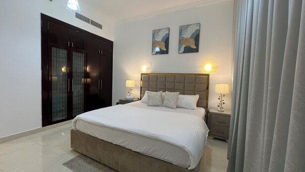 Unclassified image, 1 of 42, button - 1BR Dubai Marina Balcony Pool Gym JBR Beach (Dubai)