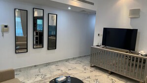 Unclassified image, 4 of 42, button - 1BR Dubai Marina Balcony Pool Gym JBR Beach (Dubai)