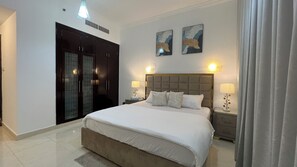 Room - 1BR Dubai Marina Balcony Pool Gym JBR Beach (Dubai)
