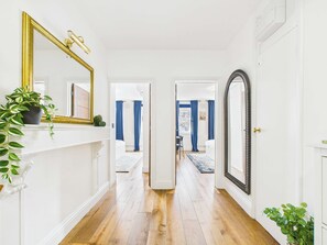 2 Schlafzimmer, Bügeleisen/Bügelbrett, Reisekinderbett, WLAN