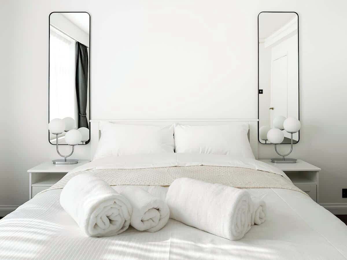 2 slaapkamers, een strijkplank/strijkijzer, wifi, beddengoed