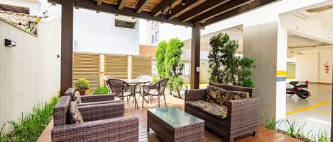 舒适公寓 | 室外用餐