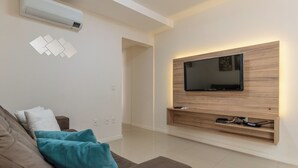 Living room - Apto 2 quartos 1 suíte Bombas SC (Bombinhas)