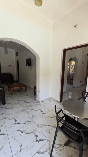 Dining - Manyatta Azure Boutique Hotel (Diani Beach)