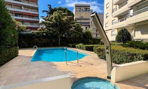 Pool - 2-room Apartment in a Residence With a Swimming Pool and Garage, Near the Croisette (Cannes)