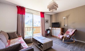 Living area - Peyragudes Apartment for 8 People With Swimming Pool (Germ)