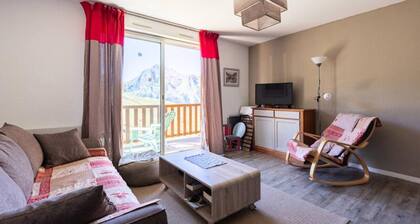 Peyragudes Apartment for 8 People With Swimming Pool