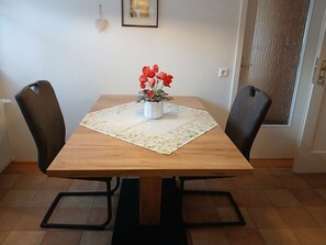 تناول الطعام