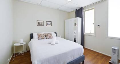 Chadstone Holiday W2 Villa