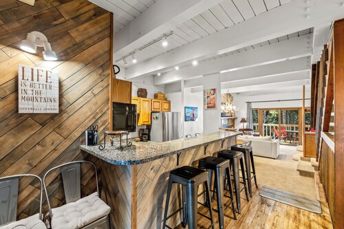 Experience Steamboat’s Mountain Charm from Winterwood!