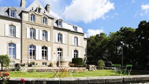 Exterior - House in Audierne With Heated Pools (Audierne)