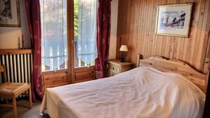 Room - Chalet in Vallandry With Mountain Views (Peisey-Nancroix)