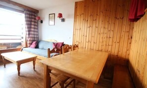 Dining - Dba218 - 1 Bedroom Apartment + Sleeping Alcove - Balcony - Sleeps 6 - 1800 Area (Puy-Saint-Vincent)