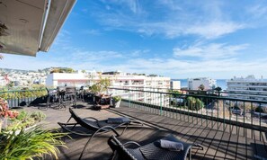 Terrace/patio - Apartment in Palm Beach With Sea Views (Cannes)