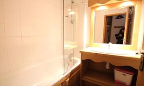 Bathroom - Apartment in Puy Saint Vincent Ski Slopes (Puy-Saint-Vincent)
