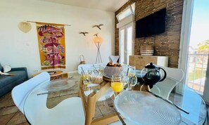Unclassified image, 3 of 3, button - Apartment in Le Grau-du-roi by the Sea (Le Grau-Du-Roi)