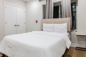 2 habitaciones, escritorio, tabla de planchar con plancha y wifi gratis 