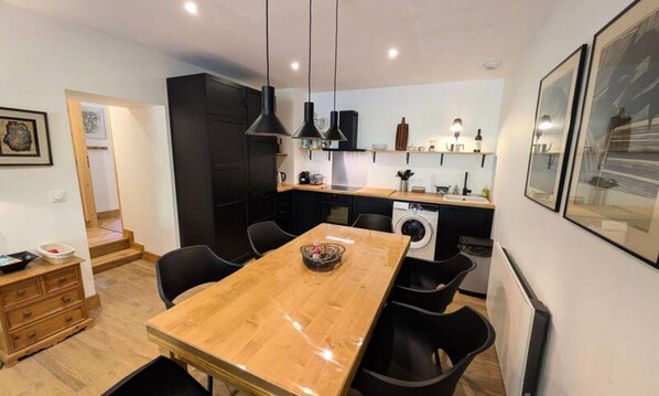 Cookware/dishes/utensils - Apartment in Areches With Large Terrace (Beaufort)