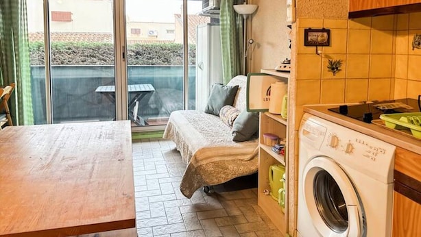 Interior - Apartment Near Beach With Pool Access (Le Grau-Du-Roi)