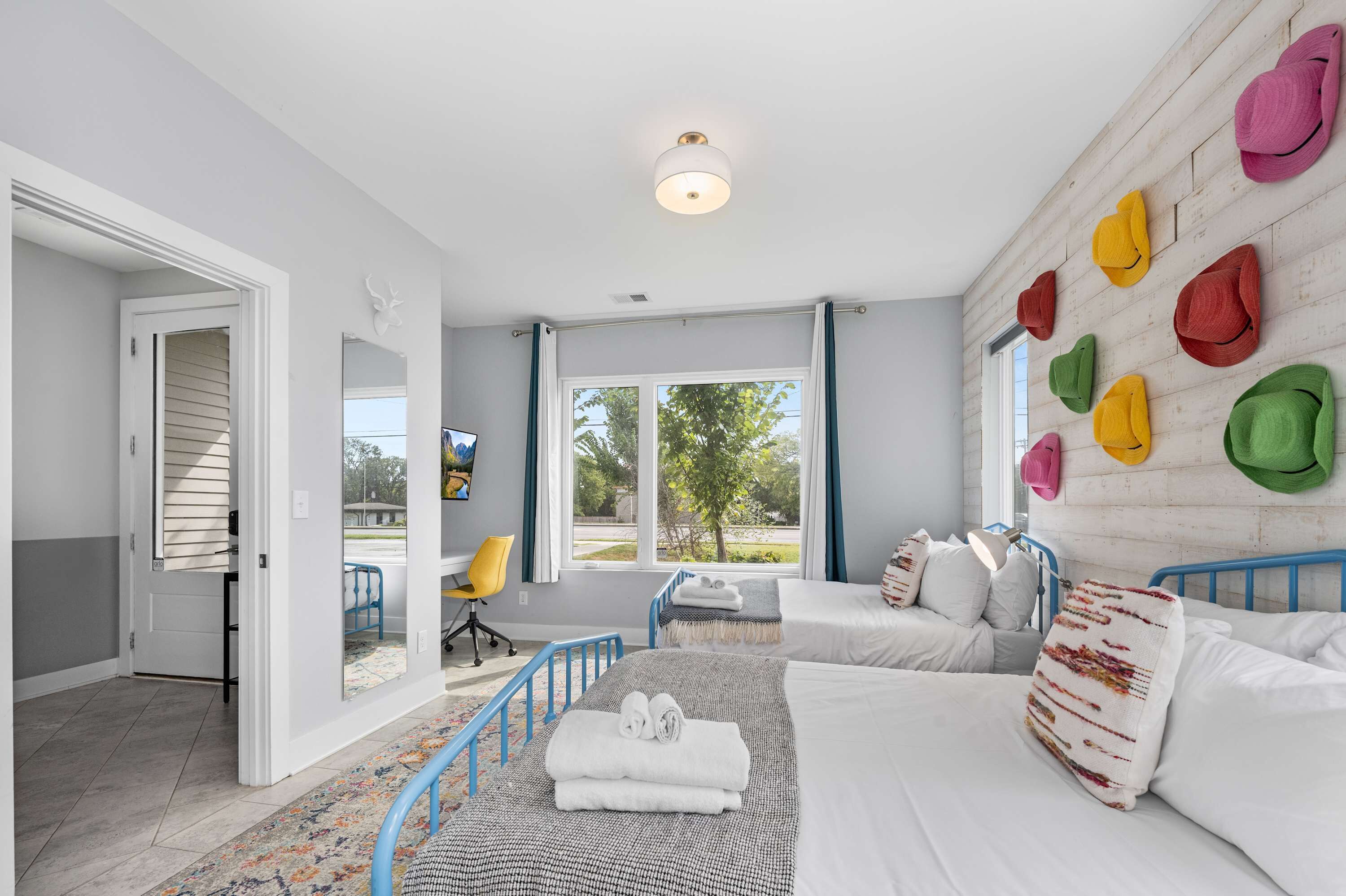 4 sovrum, skrivbord, strykjärn/strykbräda och wi-fi