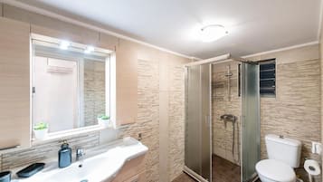Apartment | Bathroom