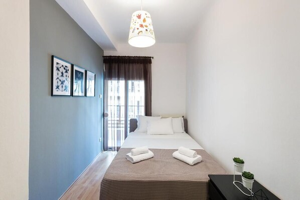 Apartment | Iron/ironing board, free WiFi