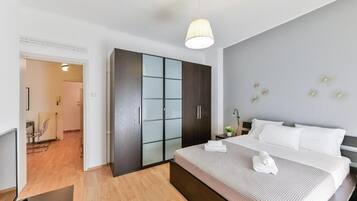 Apartment | Iron/ironing board, free WiFi