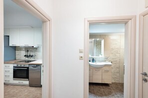 Apartment | Bathroom - PSV Mitropoleos (Thessaloniki)