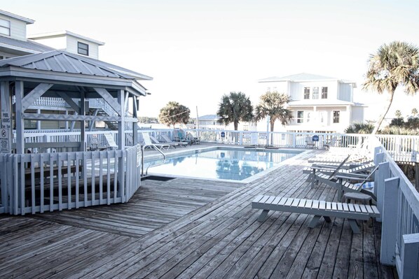 Pool - Freedom Cove Gulf Shores 2 bedroom (Gulf Shores)