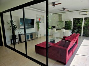 Smart TV - Villa Blue Vanilla - 2BR Modern Villa/private Pool in amazing Ko Samui (Ko Samui District)