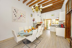 Dining - Can Virolla Gran House (Sa Pobla)