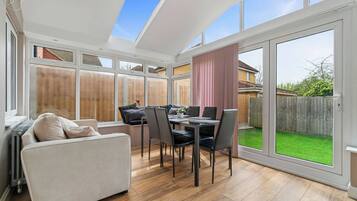 House, 3 Bedrooms, Patio | Living room