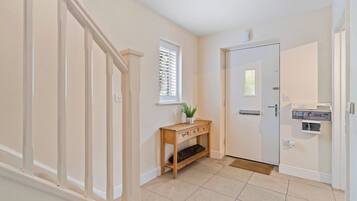 House, 3 Bedrooms, Patio | Interior