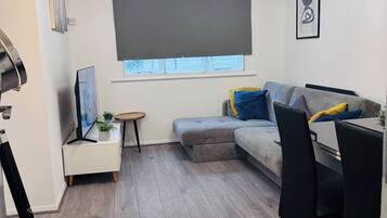 Apartment, 1 Bedroom | Living room