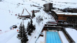 Snow and ski sports - Apartment in Baikonour With Slope Views (Villarembert)