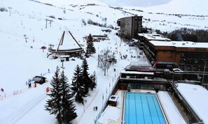 Snow and ski sports - Apartment in Baikonour With Slope Views (Villarembert)