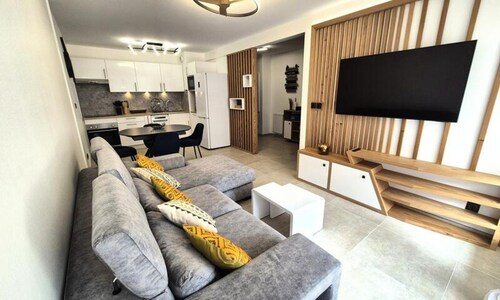 Apartment in Aix-les-bains Near the Lake