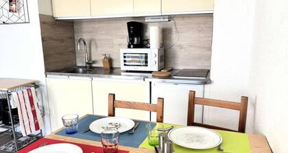 Holiday Home Near Ocean With Balcony