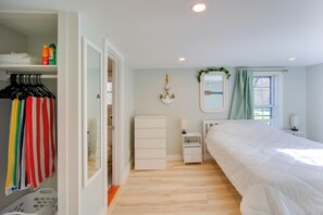 1 bedroom, internet, bed sheets