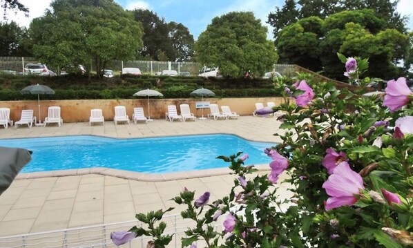 Pool - 3-room Cottage for 6 People and 1 Baby (Saint-Plantaire)