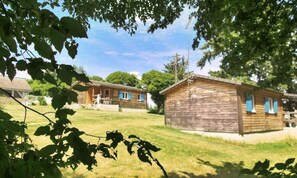 Exterior - 3-room Cottage for 6 People and 1 Baby (Saint-Plantaire)