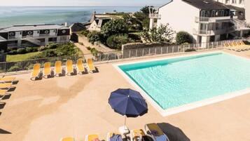 Kolam renang terbuka