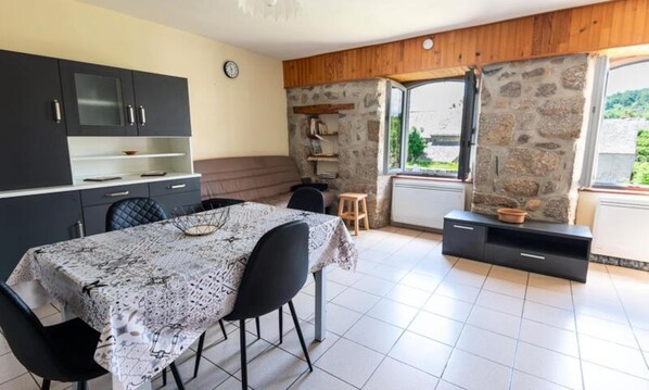 Dining - Cottage for 5 People (Grandvals)