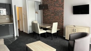 Living area - Studio for 6 People (Eaux-Bonnes)