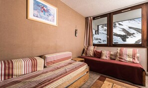 Interior - Studio Close to the Slopes and Shops (Tignes)